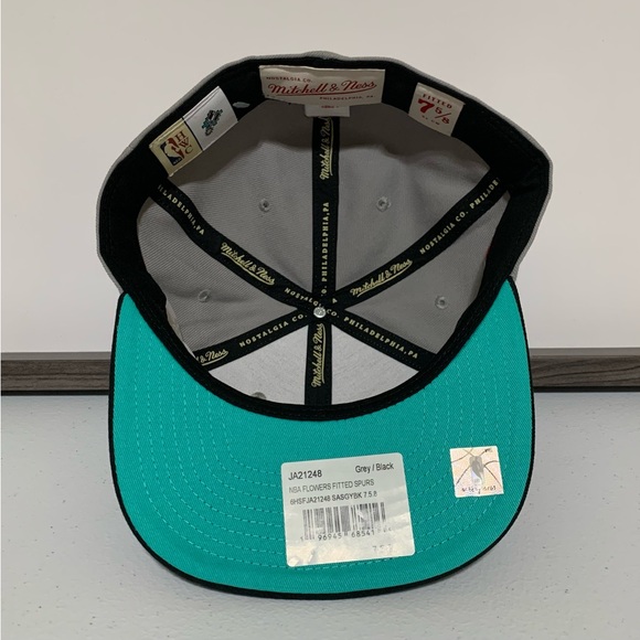 Mitchell & Ness San Antonio Spurs HWC Fitted Hat/Cap-Size 7 5/8 NWT - Picture 5 of 13